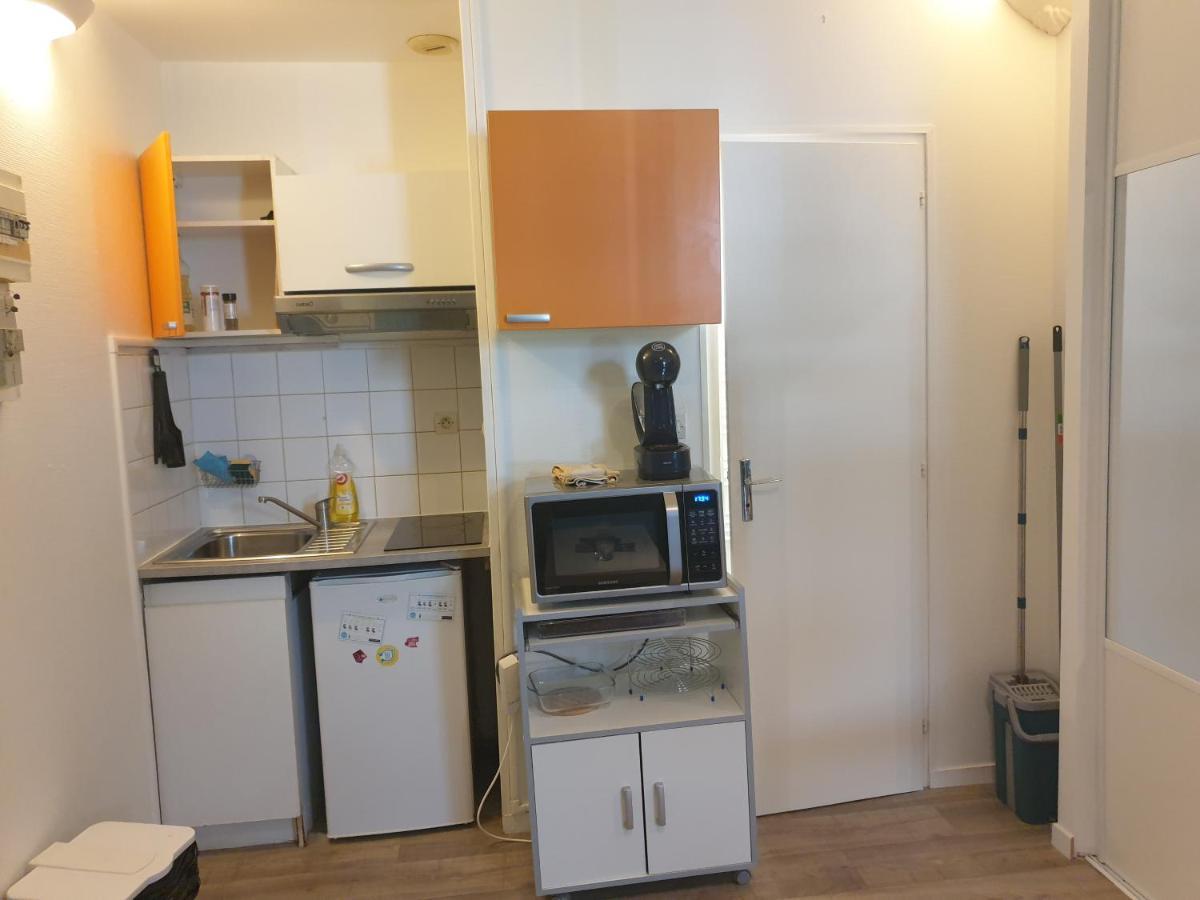 Studio Simplicien *Cosy* Plein Centre Ville De Poitiers *Tv* Wifi *Cafe* المظهر الخارجي الصورة