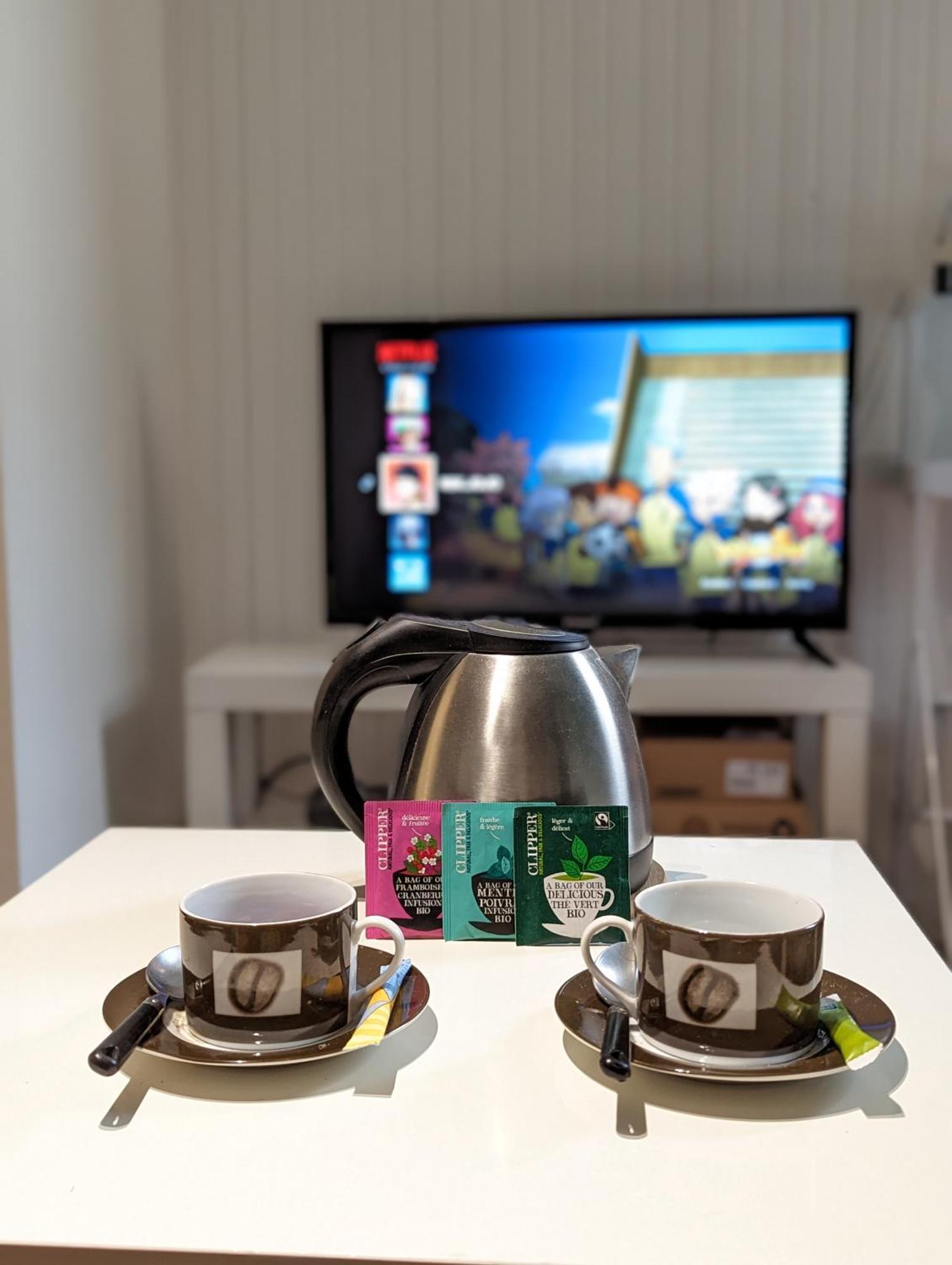 Studio Simplicien *Cosy* Plein Centre Ville De Poitiers *Tv* Wifi *Cafe* المظهر الخارجي الصورة
