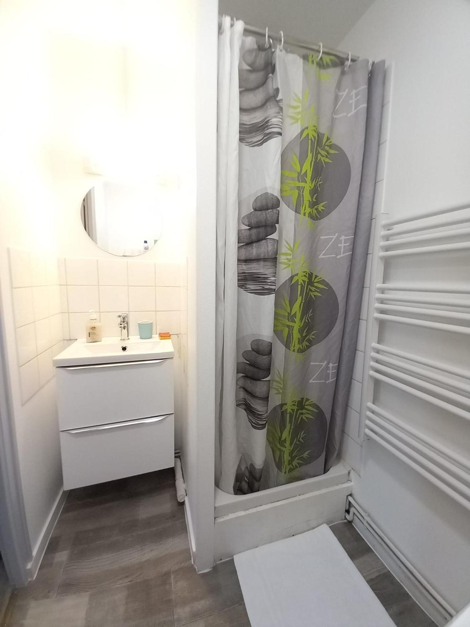 Studio Simplicien *Cosy* Plein Centre Ville De Poitiers *Tv* Wifi *Cafe* المظهر الخارجي الصورة